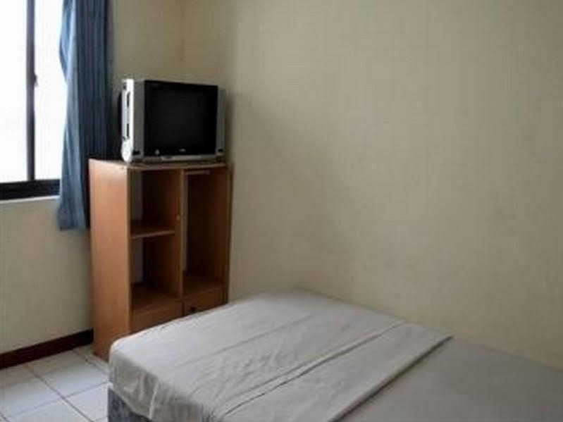 Hotel Mutiara Giacarta Esterno foto